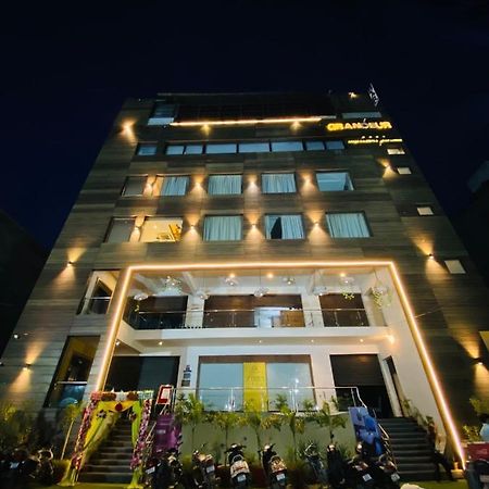 Hotel Ss Grandeur Lucknow Extérieur photo